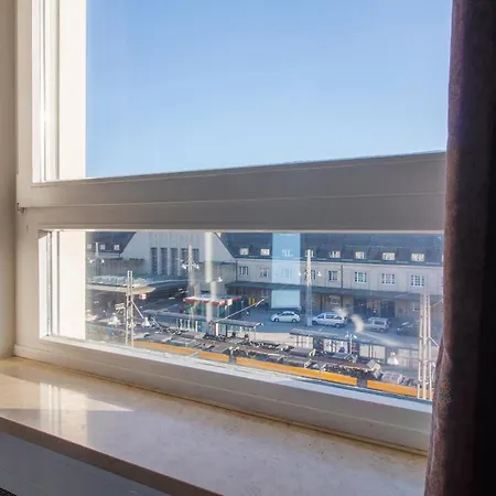 Private Near Station בית אירוח *