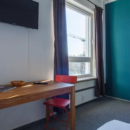 1 / 2 Homestay