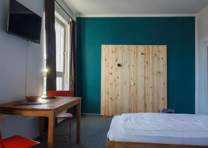 Private Near Station בית אירוח קרלסרוהה